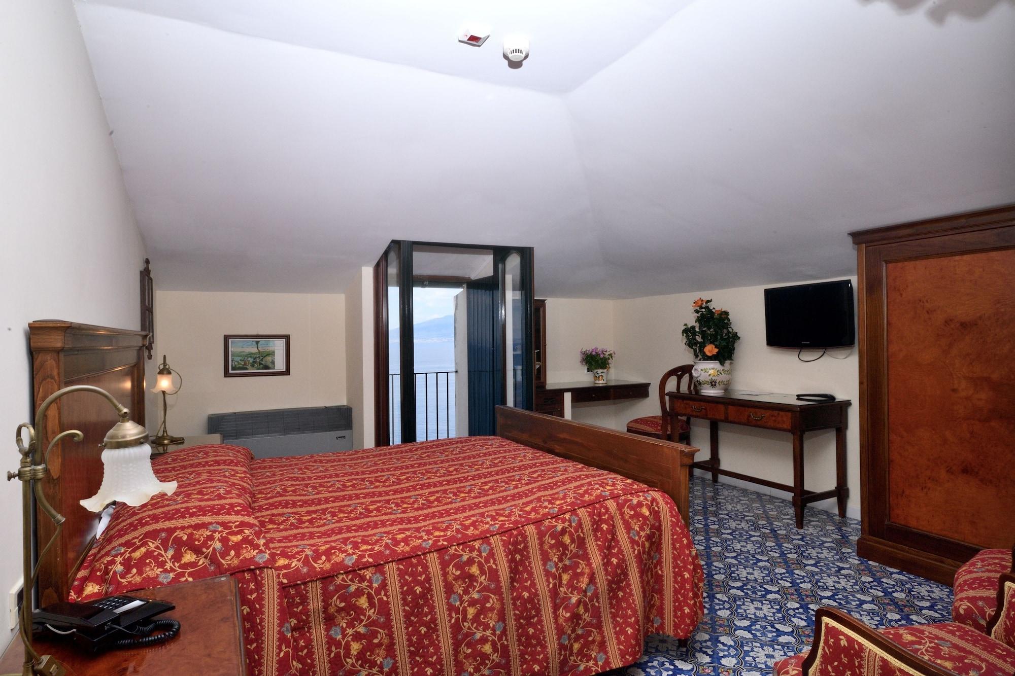 Hotel La Tonnarella Sorrento Esterno foto