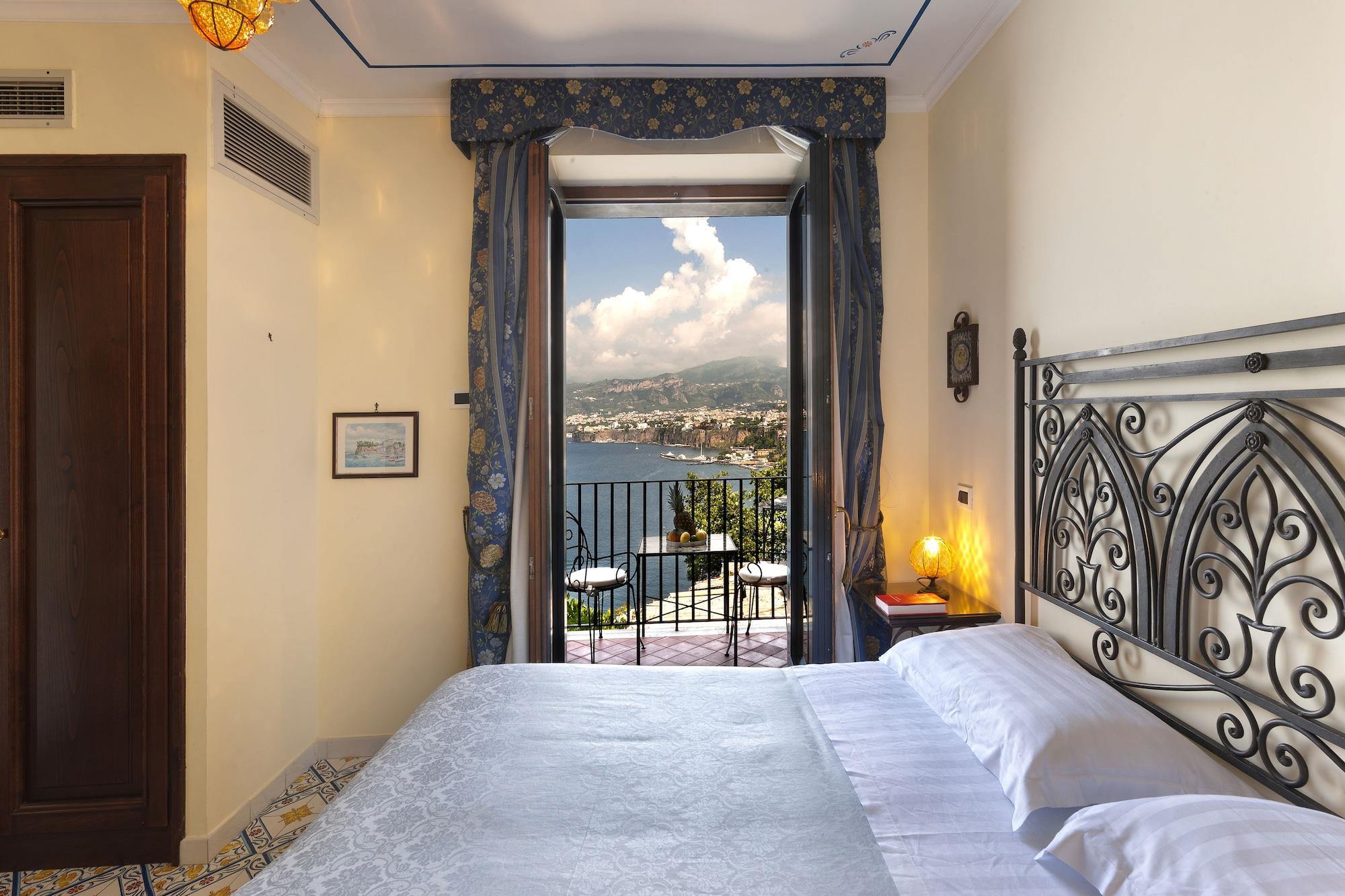 Hotel La Tonnarella Sorrento Esterno foto