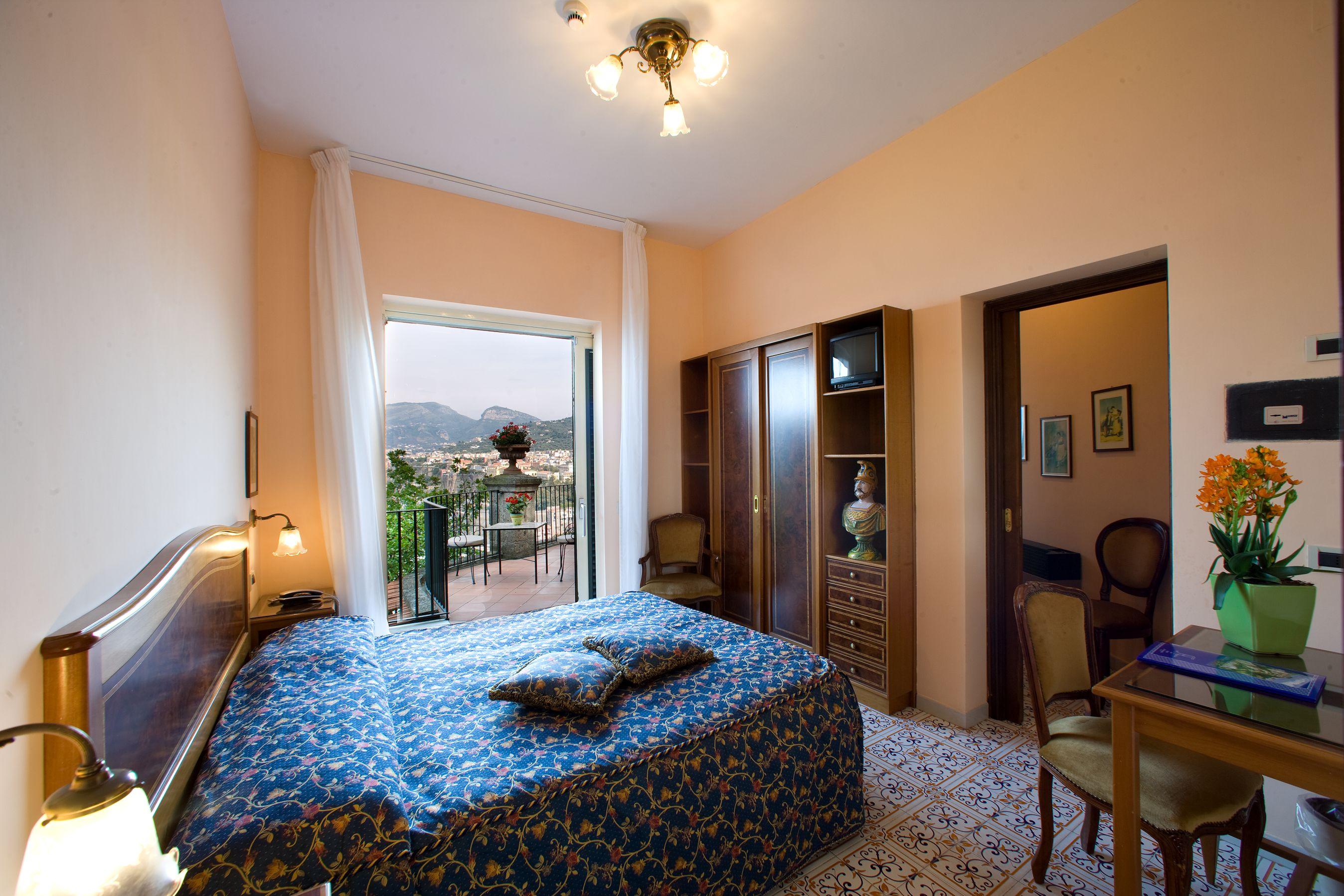 Hotel La Tonnarella Sorrento Esterno foto