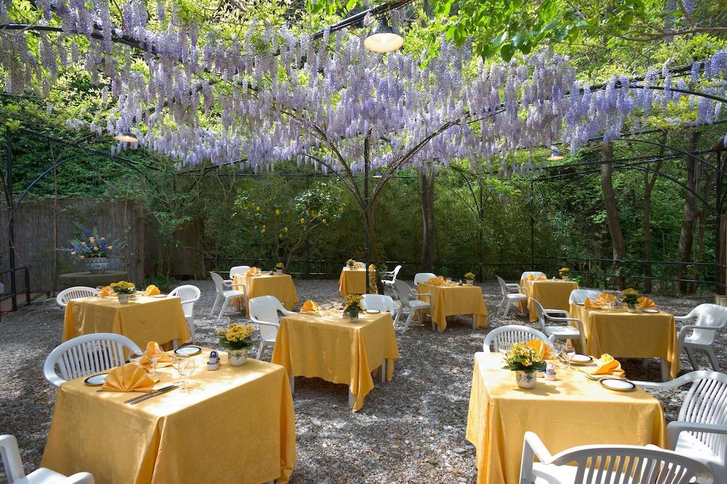 Hotel La Tonnarella Sorrento Esterno foto