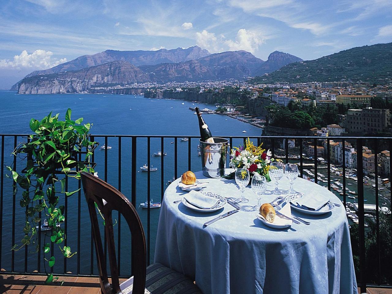 Hotel La Tonnarella Sorrento Esterno foto